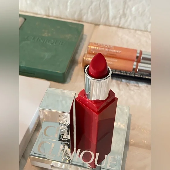 Clinique - Lot of Various Makeup Products - New - Picture 5 of 14